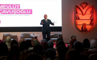 Dışişleri Bakanı Çavuşoğlu: Türkiye insani dış politikada dünyada örnek