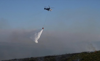 İzmir&#039;de yangın söndürme helikopteri baraja düştü