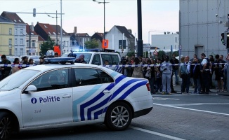 Brüksel'de askerlere saldıran kişi vuruldu