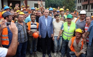 Erdoğan'dan Güneysu Konakları inşaat alanında inceleme