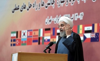 Ruhani'den 'nükleer anlaşmadan çekilme' tehdidi