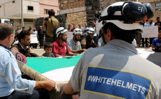 Suriye'de Beyaz Baretlilere destek gösterileri