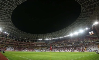 Türk futbolu modern statlarıyla Süper Lig'e hazır