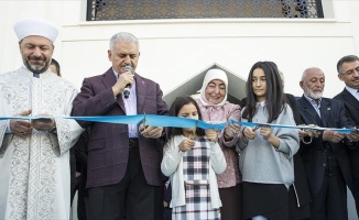 Başbakan Yıldırım Amine Hatun Camisi'nin açılışını yaptı