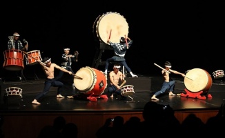 Japon davul grubu 'Ondekoza' İstanbul'da sahne aldı