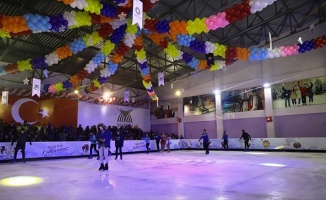 Görevlendirme yapılan belediyeden öğrencilere sömestir hediyesi