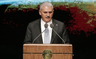 Başbakan Yıldırım: Afrin çevresindeki cepheler birleşmeye başladı