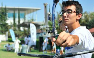 Rakibin karşısına Türk sporcu geldiğinde büyük bir endişe yaşıyorlar!