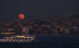 &#039;Süper Mavi Kanlı Ay&#039; hayran bıraktı
