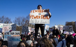 ABD'de silah karşıtı öğrenci protestosu