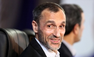 Ahmedinejad'ın yardımcısına hapis ve kırbaç cezası