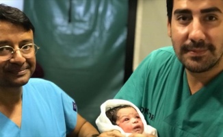 Türkiye'nin sahra hastanesinde doğan Arakanlı bebeğe Recep Tayyip ismi verildi