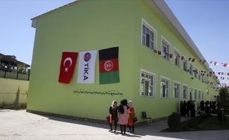 TİKA, hurdalığı okula dönüştürdü