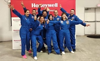 Türkiye&#039;den 8 öğretmen ABD&#039;de uzay yarışına katıldı