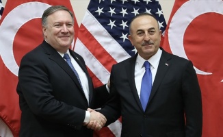 Dışişleri Bakanı Çavuşoğlu ve ABD'li mevkidaşı Pompeo Singapur'da bir araya geldi
