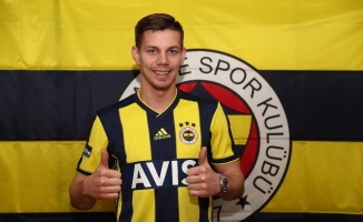 Fenerbahçe, Miha Zajc ile 4.5 yıllık sözleşme imzaladı