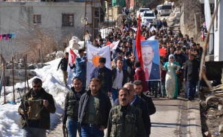 Aşiretlerden PKK ve HDP karşıtı yürüyüş