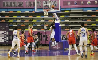 Mersin Büyükşehir Belediyespor yarı finalde