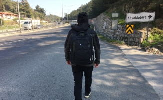 Onunla g&ouml;r&uuml;şebilmek i&ccedil;in İzmir&rsquo;den Ankara&rsquo;ya y&uuml;r&uuml;yor