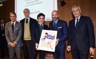 Vialli’ye ’Futbolun Güzeli’ ödülü verildi
