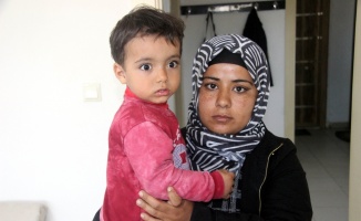 2.5 yaşındaki &Ouml;mer, 22 bin euro ile duyabilecek