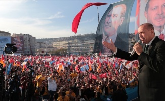 Cumhurbaşkanı Erdoğan: Türkiye'ye parmak sallayanlar önce açıp bir tarih kitabı okusun