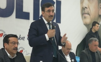 &quot;DEAŞ Müslümanların, PKK Kürtlerin temsilcisi değil&quot;