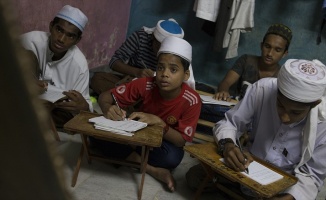 Malezya&#039;da Arakanlı mülteciler kısıtlı imkanlarla eğitim görüyor