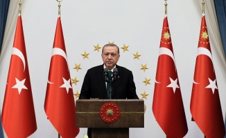 Cumhurbaşkanı Erdoğan: &quot;Dünyayı güzelleştiren yegane şey çocukların tebessümüdür”