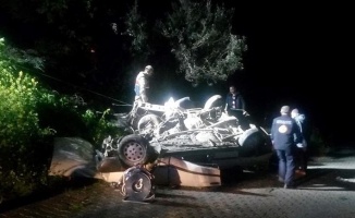 Kahramanmaraş’ta otomobil direğe çarptı: 1 ölü, 3 yaralı