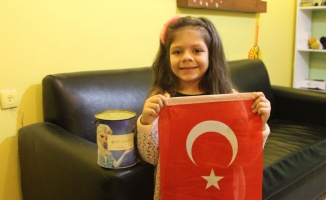 K&uuml;&ccedil;&uuml;k Nevin kocaman y&uuml;reğiyle bakın ne yapıyor