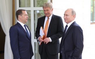 Medvedev ve Peskov’un yıllık maaşları Putin’den daha fazla