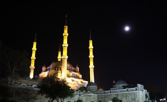 Ramazan-ı Şerif&#039;in habercisi Berat Kandili bu gece idrak edilecek