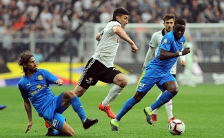 Spor Toto Süper Lig: Beşiktaş: 1 - MKE Ankaragücü: 0 (İlk yarı)