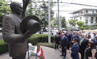 Bakan Çavuşoğlu, Meksika’da Türklerle bir araya geldi