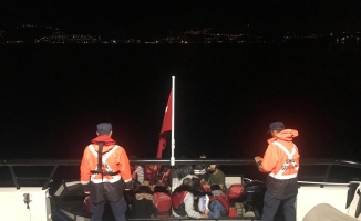 Sahil güvenlik ekipleri kaçak göçmenlere göz açtırmıyor