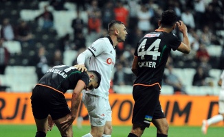 Spor Toto Süper Lig: Beşiktaş: 1 - Aytemiz Alanyaspor: 1 (İlk yarı)