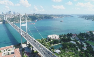 15 Temmuz Şehitler Köprüsü’nde oluşan trafik yoğunluğu havadan görüntülendi