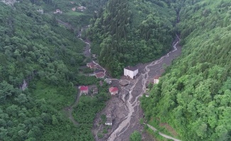 Trabzon’daki selde 11 bina yıkıldı, 14 bina ağır hasar gördü
