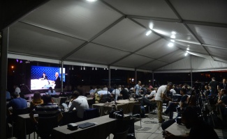 Yıldırım ve İmamoğlu ortak yayınına basın mensuplarından yoğun ilgi