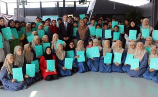 Malezya&#039;da seçmeli Türk Okçuluğu dersi öğrencileri sertifikalarını aldı