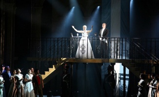 Opera yeni sezona &#039;Evita&#039; müzikaliyle giriyor