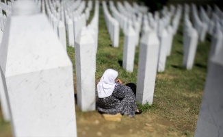 Potoçari cenaze töreninin ardından sessizliğe gömüldü