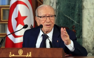 Tunus Cumhurbaşkanı Sibsi vefat etti