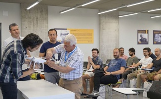 Uçak bakım öğretmenlerine &#039;İHA-0 Pilotluğu Sertifikası&#039;