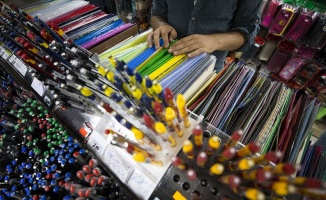 Bakan Pekcan&#039;dan okul alışverişi öncesi velilere uyarı