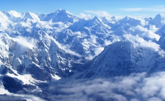 Hindikuş ve Himalayalardaki buzulların yarısından fazlası eriyebilir