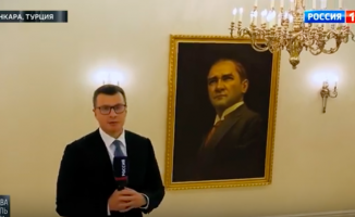 Rus Devlet TV’sinden Zarubin “Üçlü Zirve”de Çankaya&#039;daki Atatürk tablosuna takıldı!