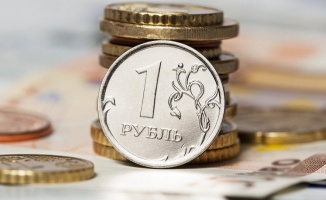 VTSİOM: Ruslar tasarruf etmekten yana