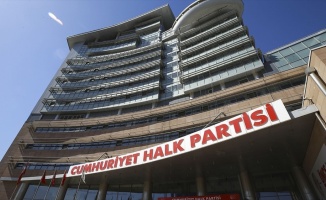 CHP'den '30 dakika yürüyor, 30 sayfa okuyorum' kampanyası
